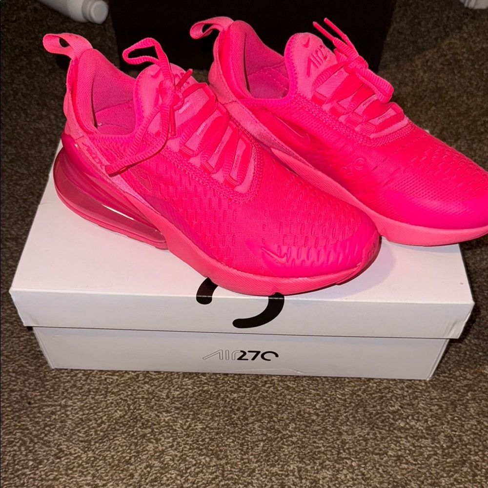 Nike Pink Sneakers with Air Max Bubble
